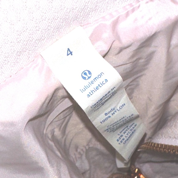 Pre-loved Lululemon pedal power jacket Just like NEW - Picture 8 of 8